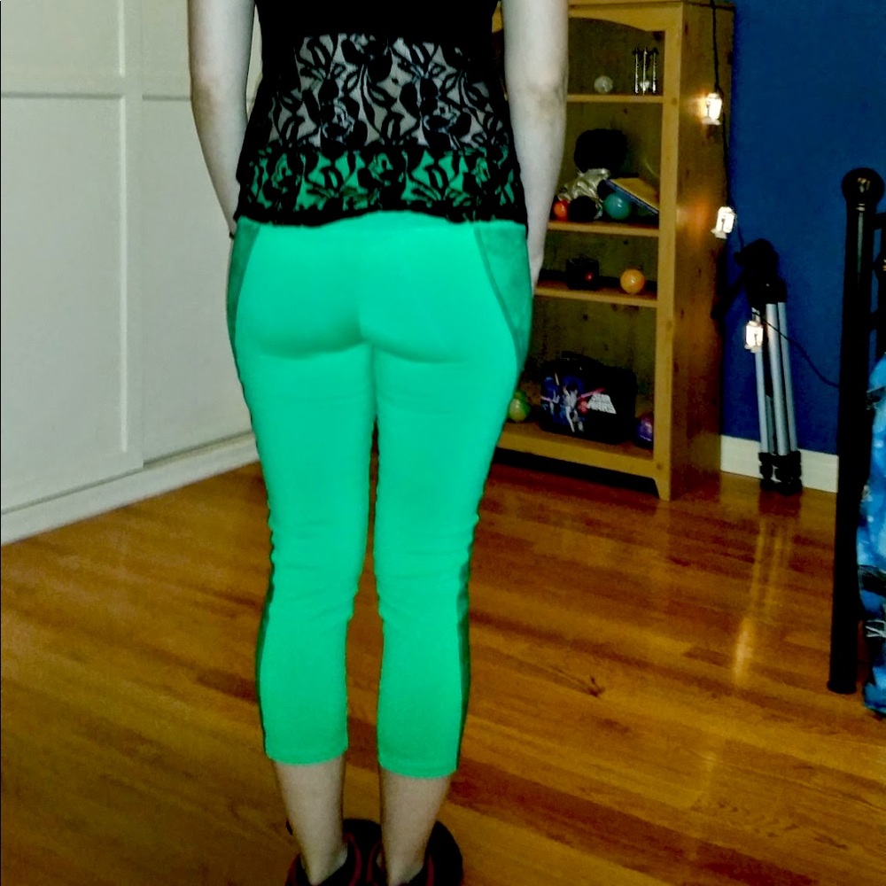Babalu low rise crop leggings green size small